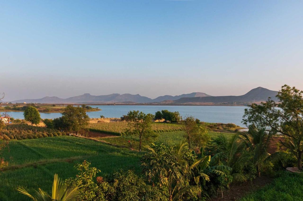Luna Villa By Stayvista - Lakeside Charm With Terrace, Lush Lawn & Modern Decor Nashik Luaran gambar