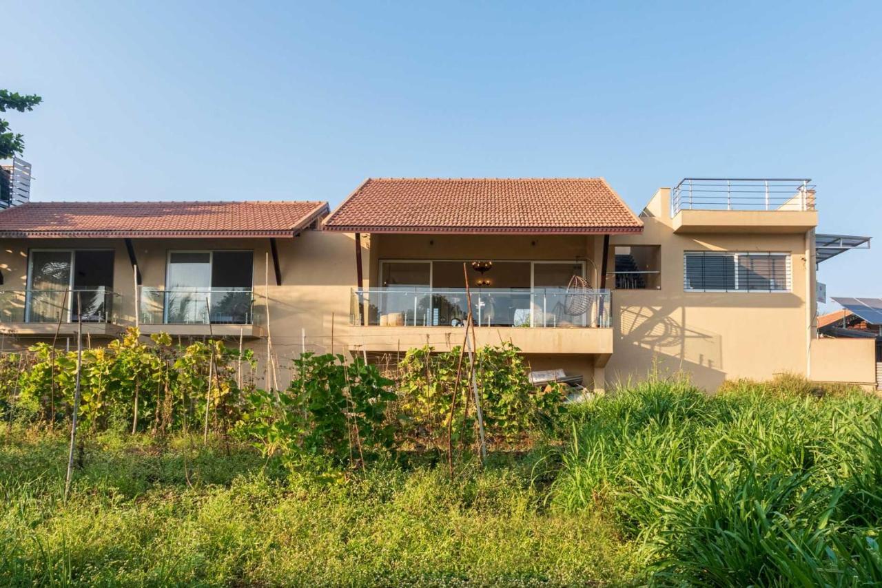 Luna Villa By Stayvista - Lakeside Charm With Terrace, Lush Lawn & Modern Decor Nashik Luaran gambar