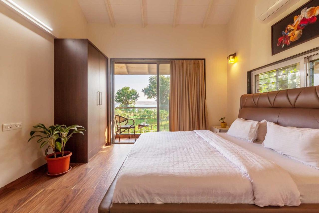 Luna Villa By Stayvista - Lakeside Charm With Terrace, Lush Lawn & Modern Decor Nashik Luaran gambar