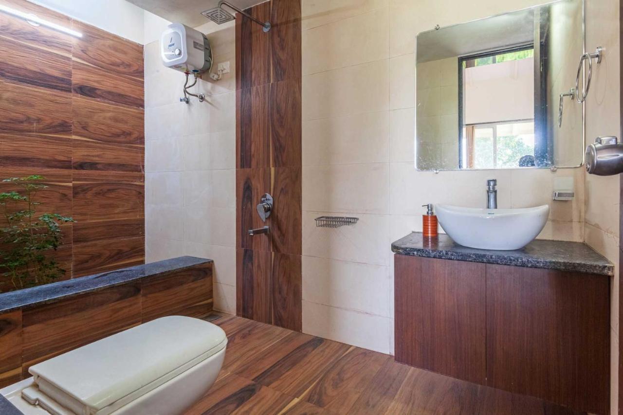 Luna Villa By Stayvista - Lakeside Charm With Terrace, Lush Lawn & Modern Decor Nashik Luaran gambar
