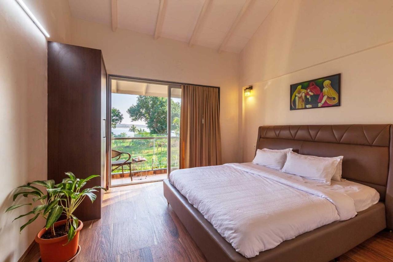 Luna Villa By Stayvista - Lakeside Charm With Terrace, Lush Lawn & Modern Decor Nashik Luaran gambar